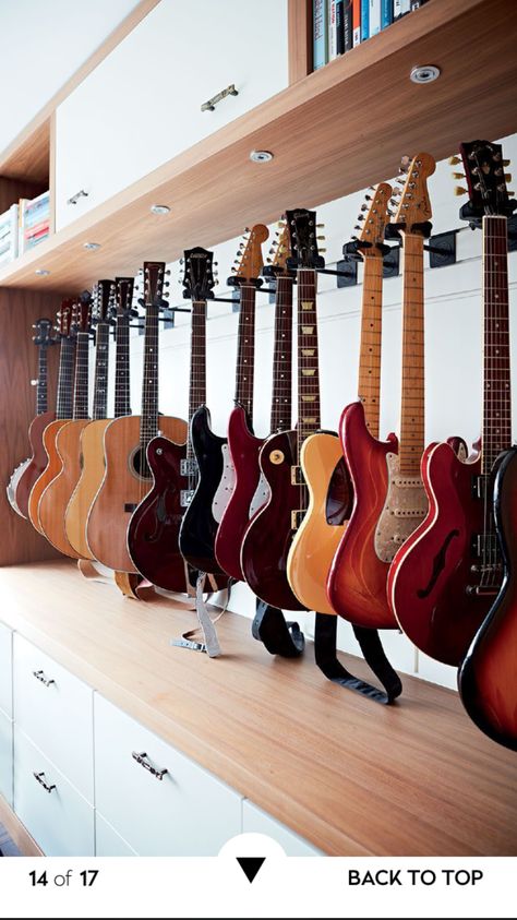 Guitar Storage Ideas Small Spaces, Old Guitar Repurpose, Guitar Storage Ideas, Guitar Room Ideas, Room Aesthetic Grunge, Room Ideas Small Spaces, Room Aesthetic Dark, Instrument Storage, Hanging Guitars