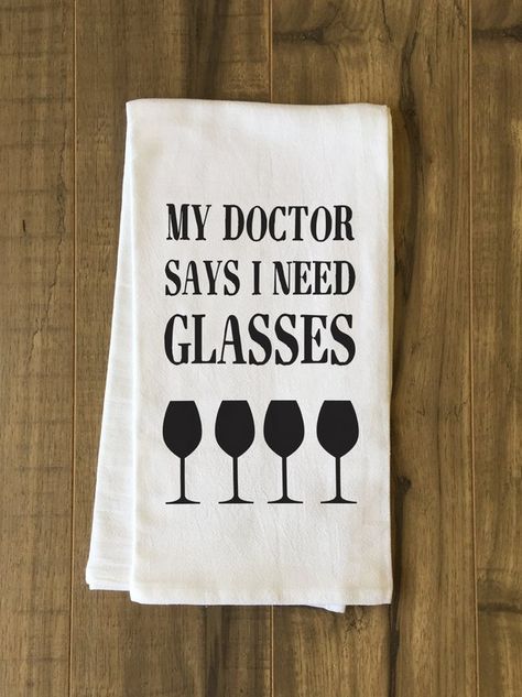 Glasses Kitchen, Tea Towels Diy, Funny Tea Towels, Chalk Marker, Diy Towels, Cotton Hand Towels, Tea Towel Set, Flour Sack Towels, Cricut Creations