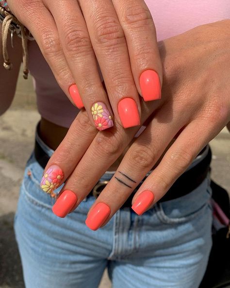 50 Best Summer Nails You Need to Try Nail Art Fluo Summer, Summer Nails Floral, Neon Summer Nails, Summer Nails Neon, 2023 Nails, Summer Gel Nails, Geniale Tattoos, Summery Nails, Cute Gel Nails