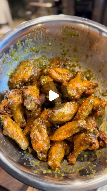 Flavored Wings, Jalapeño Honey, Honey Wings, Honey Chicken Wings, Banana Roll, Jalapeno Sauce, Roasted Jalapeno, Wings Recipes, Buffalo Wild Wings