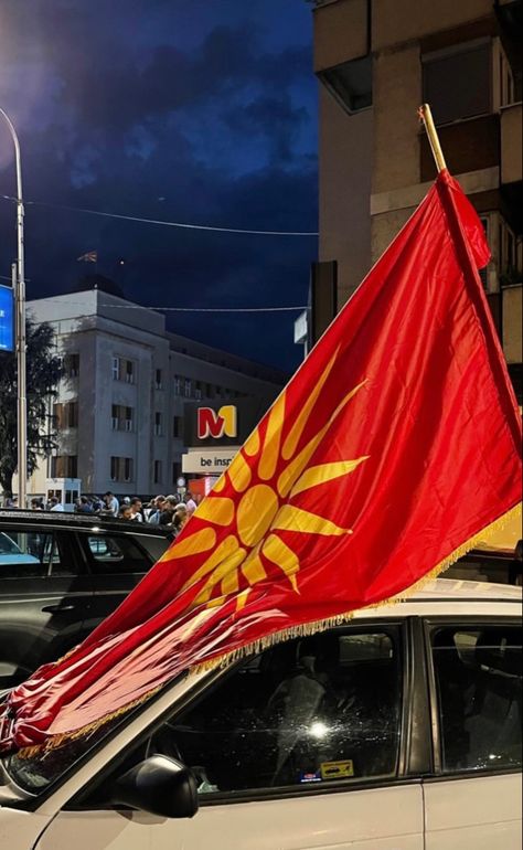 Macedonia Flag Wallpaper, Macedonian Culture, Macedonian Wedding, Balkan Wedding, Balkan Aesthetic, Balkan Culture, Macedonia Flag, Republic Of Macedonia, North Macedonia