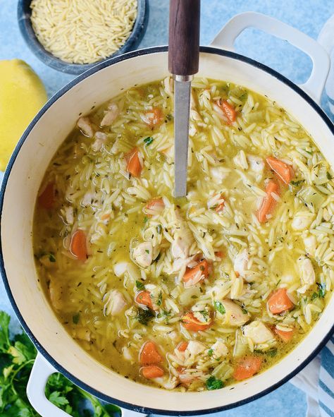 Mediterranean Orzo Soup, Easy Greek Chicken Lemon Rice Soup, Orzo Lemon Chicken, Meditterean Soup Recipes, Orzo And Chicken Recipes, Mediterranean Chicken Soup, Mediterranean Diet Soup Recipes, Easy Orzo Recipes, Soup Mediterranean