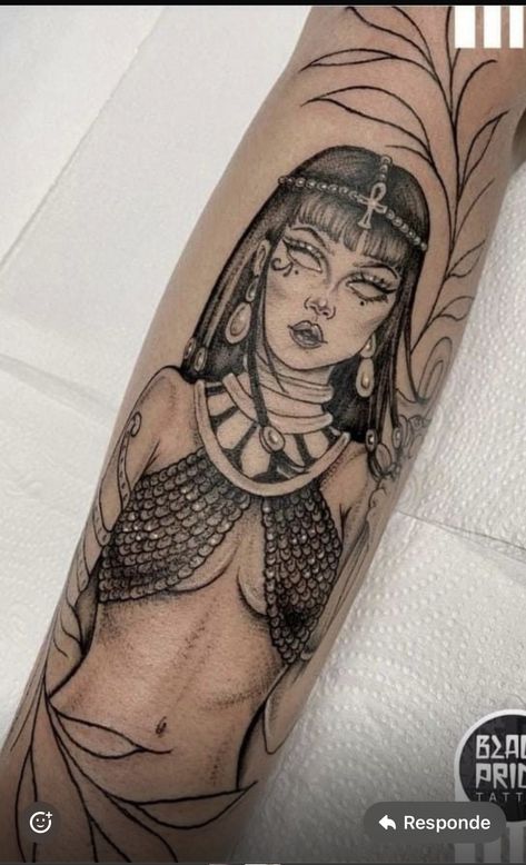 Tattoo Cleopatra, Tattoo Brazo Mujer, Cleopatra Tattoo, Nefertiti Tattoo, Worst Tattoos, Bla Bla Bla, Cross Tattoos For Women, Egyptian Tattoo, Greek Tattoos