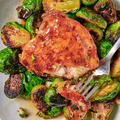 hot honey chicken and brussels sprouts Chicken Brussels Sprouts, Chicken And Brussels Sprouts, Honey Chicken Thighs, Hot Honey Chicken, One Skillet Meals, Hot Honey, Honey Chicken, Honey Recipes, Chicken Dishes Recipes