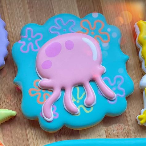 Dory Cookies Decorated, Spongebob Cookies Decorated, Spongebob Birthday Cookies, Finding Nemo Cookies Decorated, Spongebob Royal Icing Cookies, Spongebob Cookies 25, Spongebob Cookies, Pineapple Sugar, Special Cookies