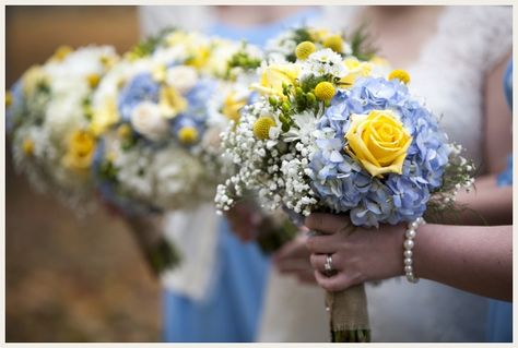 Blue And Yellow Wedding, Pretty Wedding Bouquet, Gorgeous Wedding Bouquet, Yellow Bouquets, Bride Planning, Blue Wedding Flowers, Country Chic Wedding, Yellow Wedding, Head Over Heels