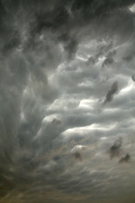 https://flic.kr/p/NRb8Jb | evening sky before a storm | before the thunder and lightning the other day Sky Before Storm, Color Key, Thunder And Lightning, Calm Before The Storm, No Rain, Evening Sky, Pretty Sky, A Storm, Art Plastique