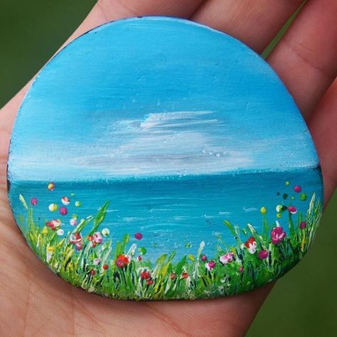 Cold Art, Painted Rock Ideas, Art Pierre, Painting Ocean, Stone Art Painting, Painted Rocks Craft, Painted Rocks Diy, Rock Painting Ideas Easy, Rock Painting Patterns