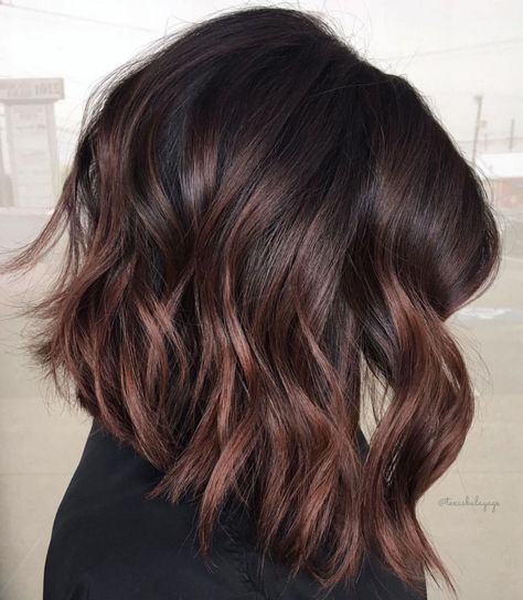 Balayage Lob, Thick Hair Cuts, Brunette Balayage, Stacked Bob Haircut, Long Bob Haircuts, Red Highlights, Brown Hair Balayage, Winter Hair Color, Trendy Hair Color