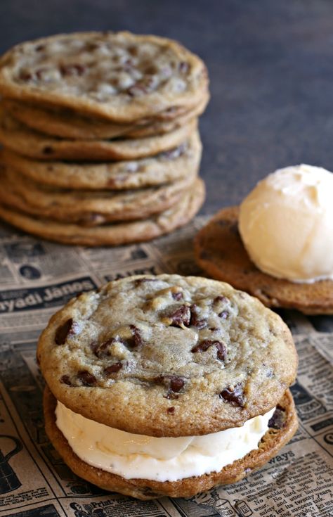 Thick and Gooey Chocolate Chip Cookies Gooey Chocolate Chip Cookies, Ice Cream Cookie Sandwich, Gluten Free Chocolate Chip, Chocolate Chip Cookie Recipe, Chewy Chocolate Chip, Chewy Chocolate Chip Cookies, Chip Cookie Recipe, Ice Cream Cookies, Universal Language