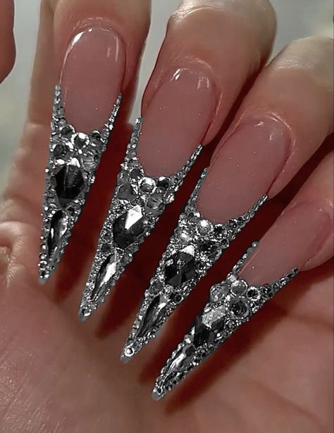 Extravagant Nails, Wild Nails, Autumn Core, Modern Nail Art, Gothic Nails, Cute Toe Nails, Edgy Nails, Birthday Trip, Exotic Nails