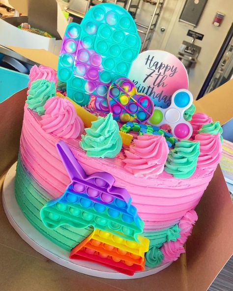 Pop It Birthday Party Theme Cake, Birthday Cake For Girls 10 Years Old, Birthday Cake For 7 Yrs Old Girl, Pop It Cake, 9th Birthday Cake, Doll Birthday Cake, 8th Birthday Cake, 7th Birthday Party Ideas, Ice Cream Birthday Cake