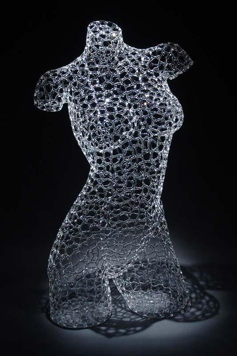 Glass Sculptures by Robert Mickelson Art Chicano, Female Body Art, L'art Du Vitrail, Art Of Glass, Glas Art, Foto Art, Female Body, Gorgeous Glass, Sea Glass Art