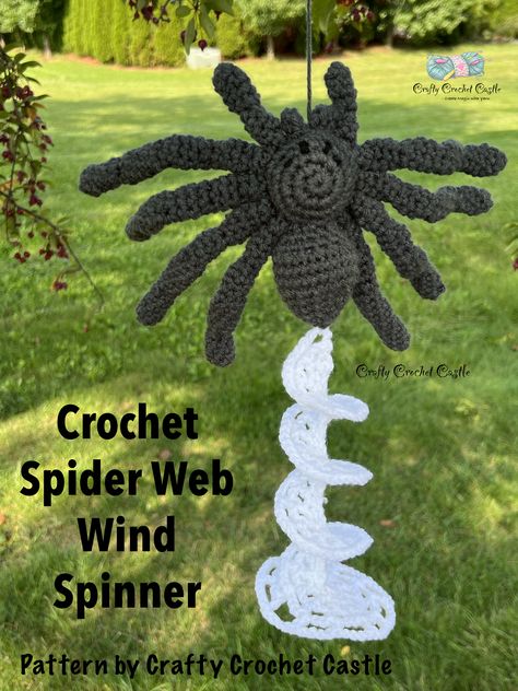 It’s October ! Spooky season is back and it’s time for some Halloween decors! Crochet this spider web wind spinner with me and decorate you home with spinning creations. This wind spinner is designed in the shape of a web and when a tarantula is added on top of the wind spinner it becomes a perfect centerpiece! Free video instructions for Wind Spinner: https://youtu.be/V0ml2RNc4hQ Tarantula: https://youtu.be/XY7vZbfo0IY Written Instructions: https://ravel.me/spider-web-wind-spinner https://e Crochet Halloween Wind Spinners, Crochet Wind Catcher, Crochet Tarantula Pattern Free, Crochet Wind Spinner Free Pattern, Crochet Spinners, Crochet Wind Spinner, Crochet Spider Web, Crochet Spider, Spinners Diy