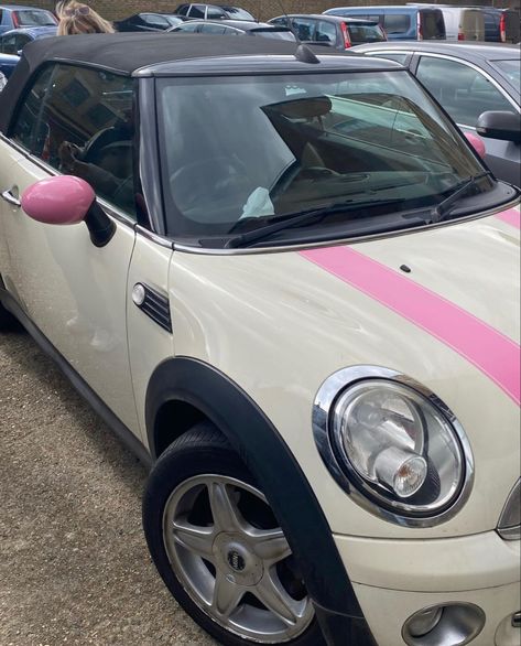 Mini Copper Aesthetics, Mini Cooper 4 Door, Pink Mini Coopers, White Mini Cooper, Mini Cooper Models, Mini Cooper Accessories, Mini Cooper Custom, Pink Convertible, Mini Cooper Convertible