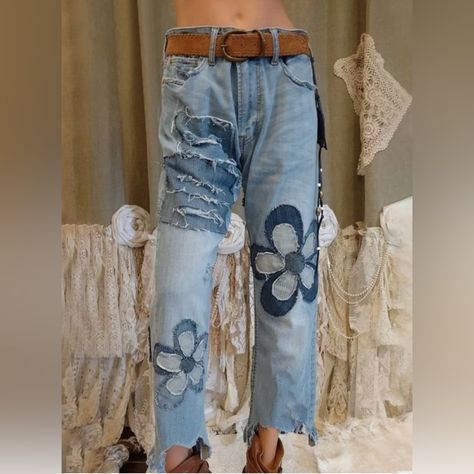 Ursime Flower Embroidery Distressed Boho Denim Jeans Size S Blue Nwt Jeans Refashion, Haine Diy, Embroidery Decoration, Boho Denim, Denim Ideas, Painted Jeans, Floral Jeans, Upcycle Jeans, Denim Crafts