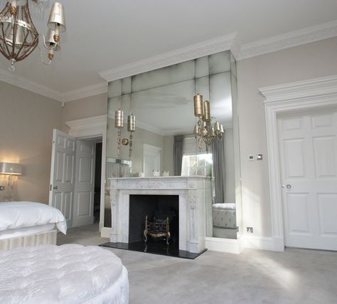 Mirrored luxury fire place feature wall Feature Fireplace, Fireplace Modern Design, Chimney Decor, Antique Mirror Glass, White Fireplace, Fireplace Mirror, Perfect Bedroom, Couple Bedroom, Fireplace Wall