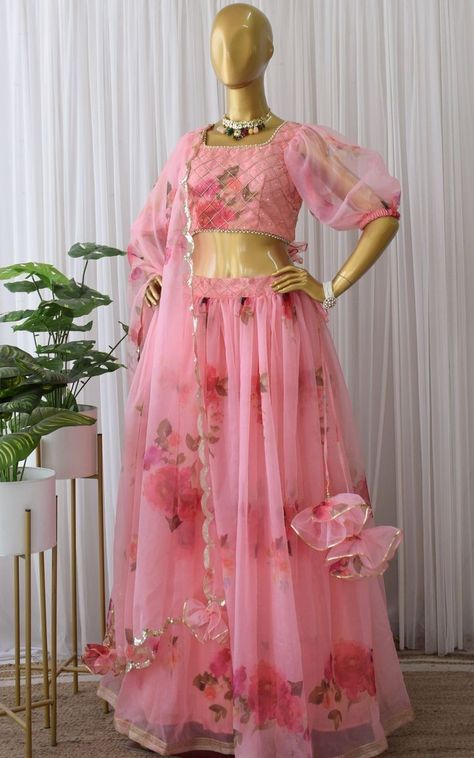 Blouse For Organza Lehenga, Floral Organza Lehenga Designs, Organza Lehenga For Women, Organza Lehenga For Haldi, Blouse Designs For Lehangas, Label Kanupriya Sarees, Organza Blouse Designs For Lehenga, Organza Blouse With Dupatta, Organza Lehenga Blouse Designs