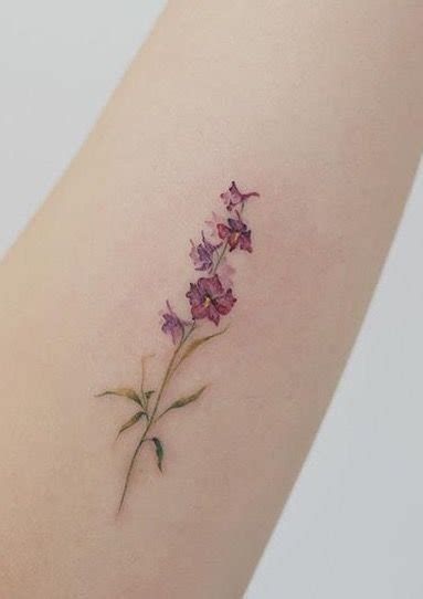 small minimalist chrysanthemum tattoos - Ecosia Tattoo Planets, Small Flower Tattoos For Women, Small Flower Tattoo, Tattoo Fairy, Wildflowers Tattoo, Tattoo Wallpaper, Tattoo Dotwork, Meaningful Tattoos For Women, Small Flower Tattoos