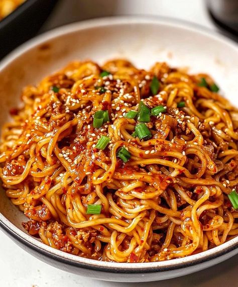 Mildly Spicy Recipes, Korean Gochujang Noodles, Korean Pork Noodles, Spicy Gochujang Noodles, Korean Bbq Noodles, Gochuchang Noodles, Gochujang Peanut Noodles, Creamy Gochujang Noodles, Gochujang Noodles Recipe