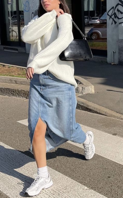 long denim skirt outfit Jeans Skirt Aesthetic, Denim Long Skirt Outfit, Nb Outfit, Long Denim Skirt Outfits, Long Jean Skirt Outfits, Long Denim Skirt Outfit, Denim Skirt Outfit, Skirt Aesthetic, Jean Skirt Outfits