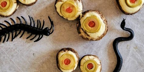 Stuffed Mushroom Eyeballs | Everyday Gourmet with Blakely Easy Stuffed Mushroom Recipe, Stuffed Mushroom Recipe, Halloween Appetizer, Stuffed Mushrooms Easy, Halloween Food Appetizers, Mushroom Recipe, Stuffed Mushroom, Halloween Appetizers, Halloween Food For Party