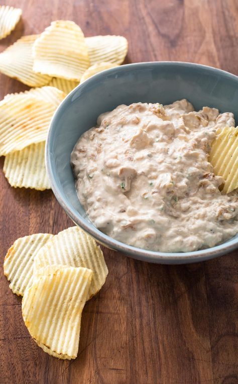 Caramelized Onion Dip. This quick and easy dip that maximizes the savory-sweet flavor of caramelized onions will be the star of the tailgate. Donut Toppings, Caramelized Onion Dip, Easy Dip, Cookie Toppings, French Onion Dip, America's Test Kitchen Recipes, Roasted Cherry, Easy Dips, Onion Dip