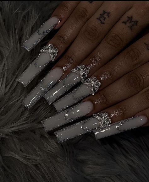 Full Set Nails Acrylic New Years, Xl New Years Nails, New Years Nails Long, 17 Birthday Nails Ideas, White And Silver Long Acrylic Nails, Nail Ideas Y2k Long White, Black And Sliver Nails For Birthday, Wedding Acrylic Nails, Neon Pink Nails