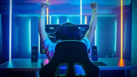 Bringing esports on campus Pc Aesthetic, Best Pc Games, Gary Vaynerchuk, Blockchain Game, Best Pc, Game Streaming, Technology Wallpaper, Mobile Games, Media Sosial