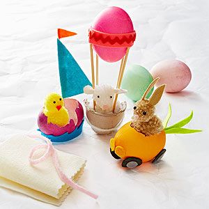 Modern easter egg crafts from Parents magazine: Egg mobiles Egg Competition Ideas, Egg Decorating Competition, Easter Egg Competition Ideas, Modern Easter Egg, Eggs Decoration, Easter Scene, Decorated Easter Eggs, Modern Easter, Egg Ideas