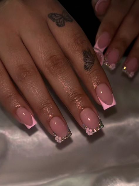 Pink Gel X Nails Short, Original Nail Ideas, Cute Short Length Nails, Different Shape Nails On One Hand, Nails Ideas With Gems, Small Acrylic Nails Design, Short Acrylic Nails With Gems, Short Nail Designs With Charms, Pink Set Nails