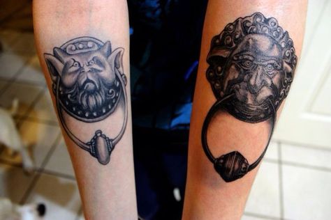 Getting the door knockers from labyrinth as tattoos is brilliant Labyrinth Door Knockers, Image Tattoo, Labyrinth Tattoo, Tv Tattoo, Nerdy Tattoos, Zelda Tattoo, 3 Tattoo, Memorial Tattoo, The Labyrinth