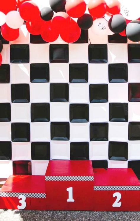 Race Track Photo Booth, Car Theme Photo Booth, Racecar Party Ideas, Race Car Birthday Activities, Car Photobooth, Race Car Photo Booth, Formula 1 Birthday Party Ideas, Race Car Party Ideas, Race Car Decorations