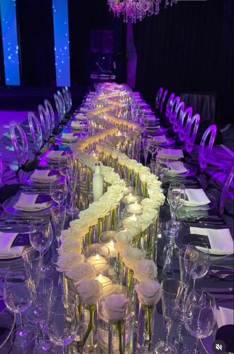 Magenta Purple Wedding, Elegant Purple Wedding Decor, Wedding Long Table, Bride Groom Table, Gala Decorations, Dinner Party Decorations, Graduation Party Themes, Wedding Colors Purple, Dream Wedding Decorations