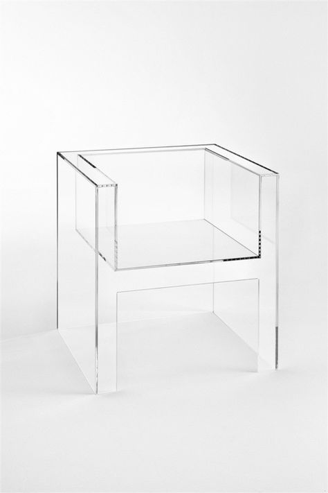 I Love Plastic, SS15 Trends I Pinterest Inspiration  The Invisibles Light armchair - Tokujin Yoshioka Plastic Furniture Design, Acrylic Armchair, Transparent Furniture, Clear Chair, Clear Furniture, Acrylic Chairs, Poltrona Design, Glass Chair, Transparent Chair