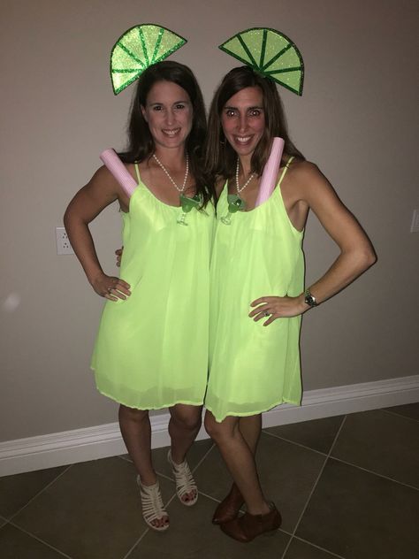 Thirsty? DIY Margarita Halloween costume!! Plant Lady Costume Women, Alcohol Themed Costumes, Drink Costume Ideas, Cocktail Costume Diy, Cocktail Costumes Diy, Tequila And Lime Costume, Margarita Costume Diy, Lime Costume Diy, Drink Halloween Costumes