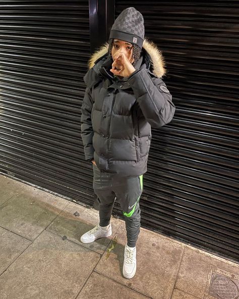 Moose Knuckles Men Outfit, Roadmen Style, Coat Outfits Men, Uk Boys, Parka Outfit, Uk Drip, Puffer Jacket Outfit, Thug Style, Drippy Outfit