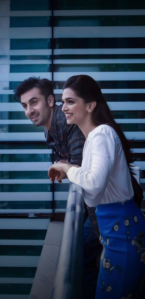 Ranbir Kapoor And Deepika Padukone, Deepika And Ranbir, Deepika Ranbir, Ranbir Deepika, Ranbir Kapoor Deepika Padukone, Kirti Kharbanda, Dipika Padukone, Kartik Aaryan, Romantic Love Song