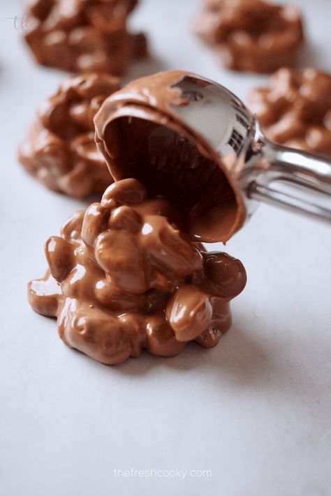 Crockpot Peanut Clusters Crock Pot Candy, Chocolate Covered Peanuts Crockpot, Crock Pot Peanut Clusters Recipe, Crockpot Peanut Clusters, Peanut Clusters Recipe, Dump And Go Crockpot, Peanut Clusters In Crockpot, Crockpot Candy Recipes, Slow Cooker Candy