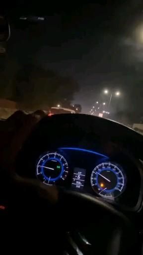 Night Drive Snapchat Story, Car Driving Video Night India, Car Driving Video Night, Night Drive Snapchat, Car Driving Video, Trading Video, Miss You Babe, Friends Party Night, Driving Video