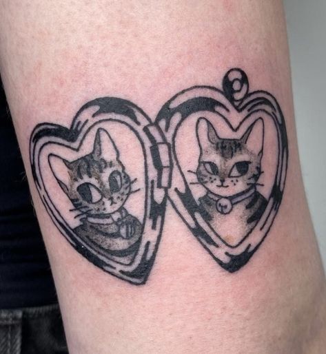 Tatuaje Studio Ghibli, Aesthetic Tattoo Ideas, Funky Tattoos, Cat Tattoos, Jesus Love, Tattoo Portfolio, Aesthetic Tattoo, Best Cat, Dope Tattoos