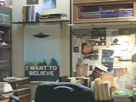 I still love this poster after all these years. I Want To Believe poster from Agent Mulder's office in The X-Files I Want To Believe, Fox Mulder, Dana Scully, David Duchovny, Paranormal Investigation, Ghost Hunters, Believe In Magic, X Files, Movies Showing