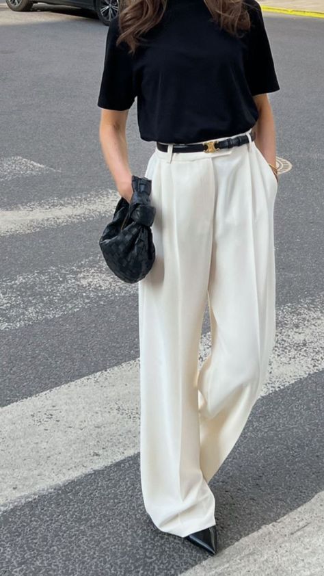 White Pants Business Outfit, Work Outfit White Pants, Early Dinner Outfit, Styling Slacks, Hot Weather Work Outfit, Summer Corporate Outfits, Black And White Striped Top Outfit, Business Aesthetic Woman, Soft Natural Outfits