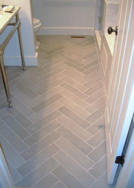 Herringbone Bathroom, Herringbone Tile Floors, Trendy Kitchen Tile, Grey Wood Floors, Grey Floor Tiles, Herringbone Floor, Bathroom Shower Tile, Herringbone Tile, Room Tiles