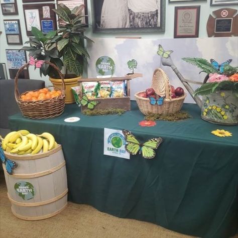 Eco Friendly Birthday Party, Fresh Snacks, Giving Day, Garden Fun, Sale Ideas, Community Engagement, Bake Sale, Break Room, Table Display