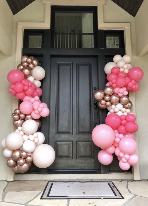 21 Birthday Balloon Garland, Balloon Garland On Columns, Entryway Balloon Decor, Balloon Garland Around Door, Girly Balloon Garland, Balloon Garland Over Doorway, Front Door Balloon Arch, Balloon Door Decorations, Doorway Balloon Garland