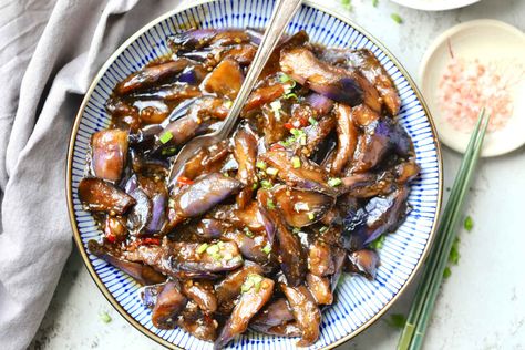 Chinese Eggplant Recipe: Red-Braised Eggplants - Yang's Nourishing Kitchen Braised Eggplant, Chinese Eggplant Recipes, Chinese Eggplant, Vegan Chinese, Eggplant Recipe, Wok Cooking, Eggplant Dishes, Brown Sauce, Eggplant Recipes