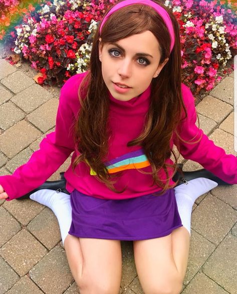 IG:boxturtlecodplay, Mable (Gravity Falls N.w.a Aesthetic, Mabel Pines Cosplay, Gravity Falls Costumes, Voltron Cosplay, Gravity Falls Cosplay, Cartoon Cosplay, Box Turtle, Mabel Pines, Cosplay Tips