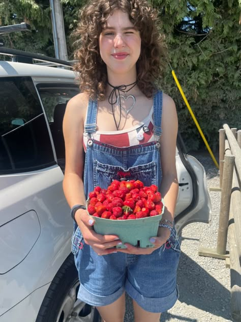 90s Summer Aesthetic, Aesthetic Strawberry, Thrifted Clothes, Whimsical Summer, Downtown Outfits, Oc Outfits, Spring Fits, Farmers Markets, Summer Inspo