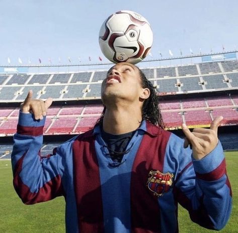 Ronaldinho Pfp, Follow For More, Soccer, Nike, Football